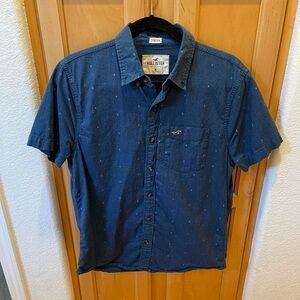 Men’s Navy Blue Button Up Short Shirt size medium